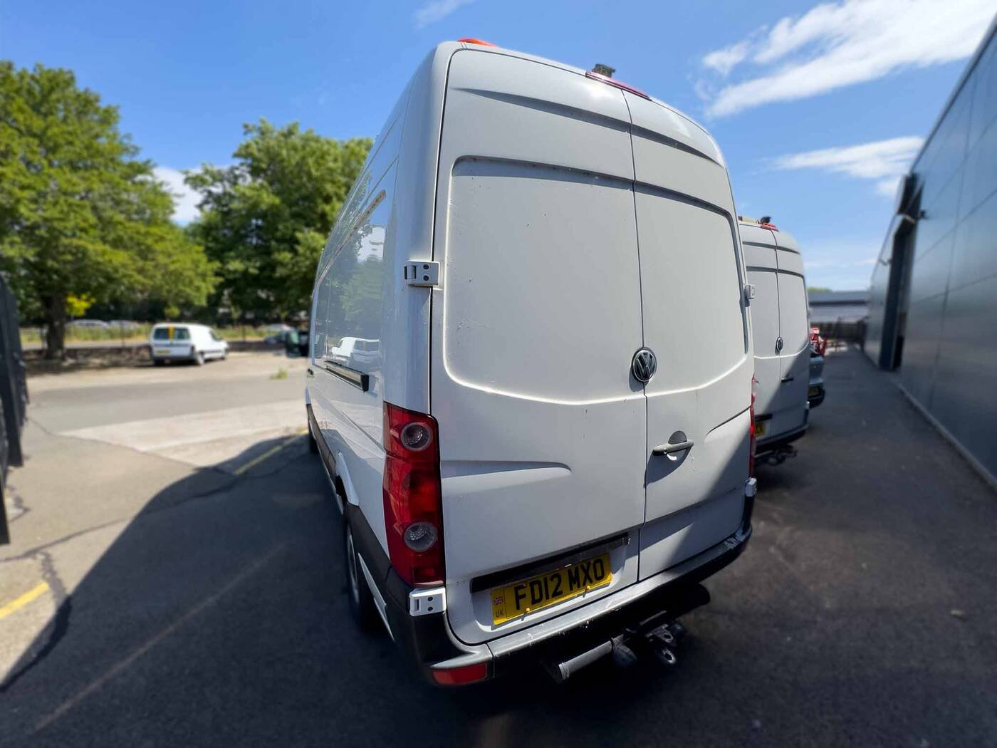 VW Crafter Service Van &mdash; photograph 6 of 7